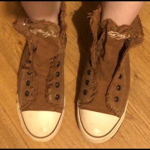 Ed Hardy tennis shoes.